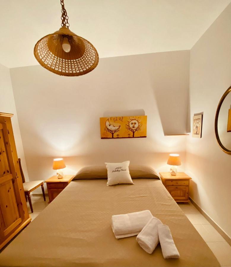 Adv Holiday House - Casa Vacanze San Cataldo  Ngoại thất bức ảnh